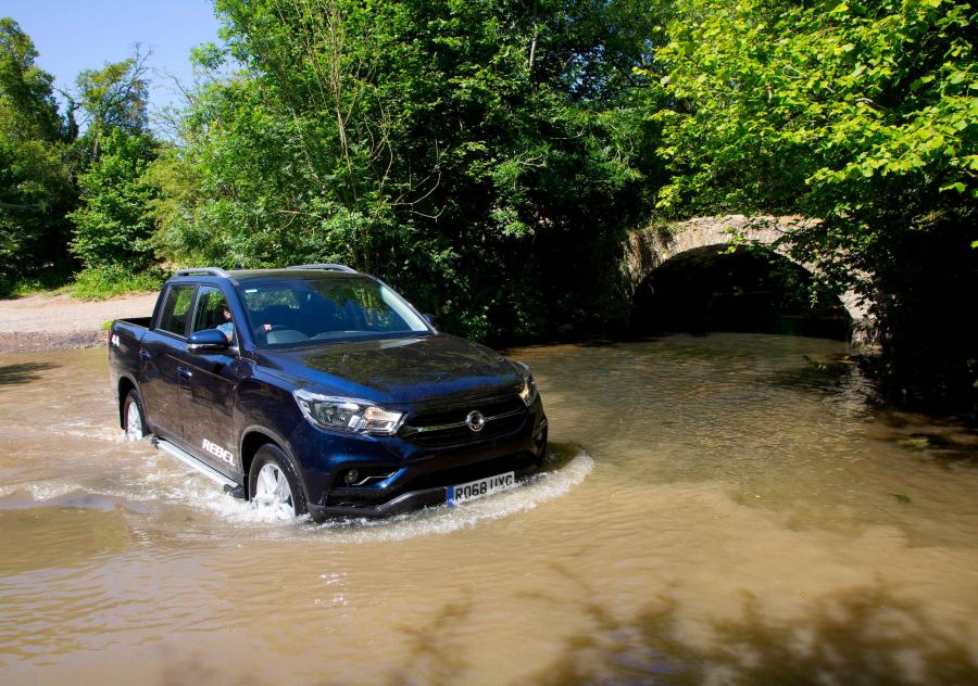  SsangYong Musso Rebel 2018 года  (UK) (фото 7 из 15)